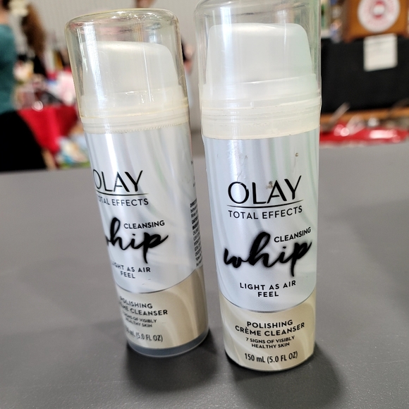Olay Bundle - Picture 3 of 9